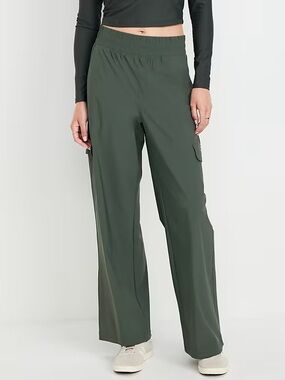 Black Wide-Leg Cargo Pants